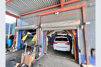 973 Bergen St, Newark, NJ 07112 - Photo 16