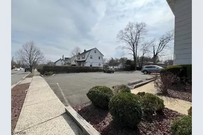 445 Watchung Ave, Watchung, NJ 07069 - Photo 2
