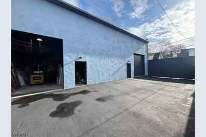 103 Montgomery Ave, Irvington, NJ 07111 - Photo 4