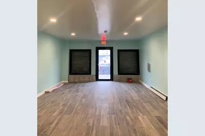 382 Chancellor Ave, Newark, NJ 07112 - Photo 1
