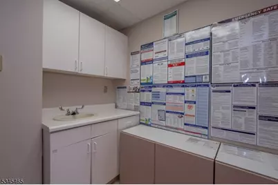 622 Georges Rd, North Brunswick Township, NJ 08902 - Photo 14