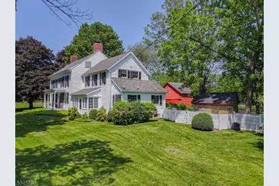 112 Pleasant Grove Rd, Washington Township, NJ 07853 - Photo 2