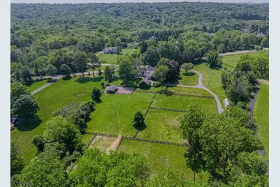 112 Pleasant Grove Rd, Washington Township, NJ 07853 - Photo 4