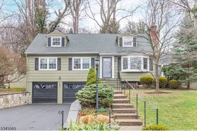 22 Overlook Trl, Morris Plains, NJ 07950 - Photo 1