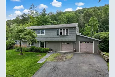 49 Edison Ave, Ogdensburg, NJ 07439 - Photo 1