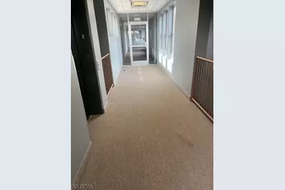 4 Minneakoning Rd, Raritan Township, NJ 08822 - Photo 10