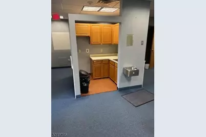 4 Minneakoning Rd, Raritan Township, NJ 08822 - Photo 26