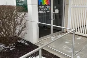 4 Minneakoning Rd, Raritan Township, NJ 08822 - Photo 2