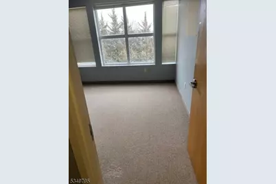 4 Minneakoning Rd, Raritan Township, NJ 08822 - Photo 34