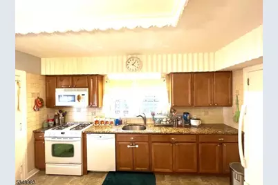 32 Lenox Ave, Paterson, NJ 07502 - Photo 2