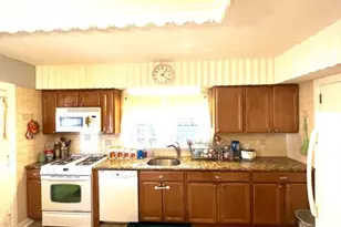 32 Lenox Ave, Paterson, NJ 07502 - Photo 2