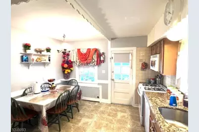 32 Lenox Ave, Paterson, NJ 07502 - Photo 4