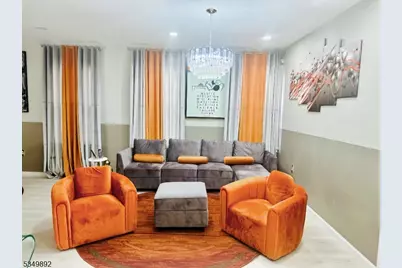 365 Leslie St, Newark, NJ 07112 - Photo 2