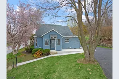 102 Vernon Ave, Hamburg, NJ 07419 - Photo 1