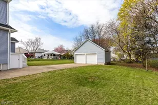 32 E 4th St, Clifton, NJ 07011 - Photo 34