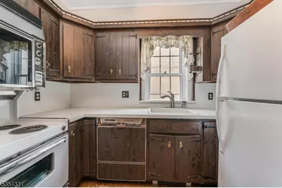 225 W Washington Ave, Washington Boro, NJ 07882 - Photo 16