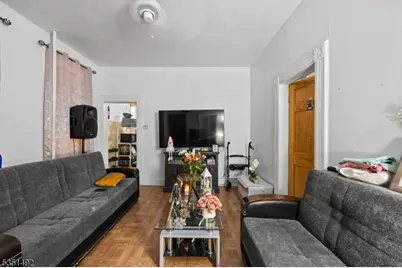 37 Jay St, Newark, NJ 07103 - Photo 8