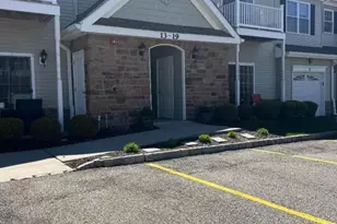 19 Dogwood Ln, Wanaque, NJ 07420 - Photo 1