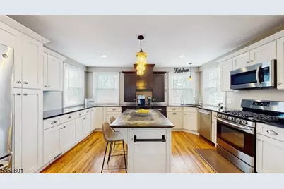 8 Bonnie Ln, Montville Township, NJ 07082 - Photo 1