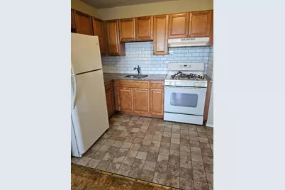 39 E 39th St #8G, Paterson, NJ 07514 - Photo 2