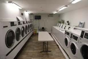 39 E 39th St, Paterson, NJ 07514 - Photo 12