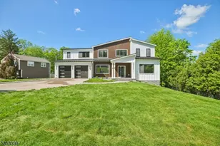 40 Bear Brook Ln, Livingston, NJ 07039 - Photo 1