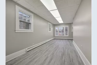 295 Montgomery St, Bloomfield, NJ 07003 - Photo 10