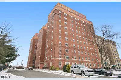 70 S Munn Ave #913, East Orange, NJ 07018 - Photo 1