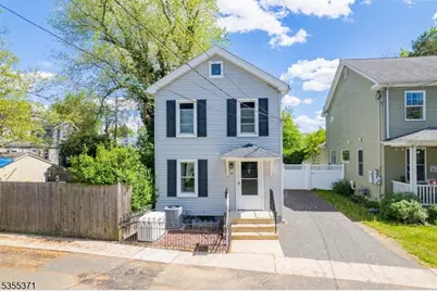 11 Union St, Franklin Township, NJ 08528 - Photo 1