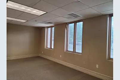 300 Lackawanna Ave, Woodland Park, NJ 07424 - Photo 4