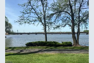 186 Sandcastle Ky #186, Secaucus, NJ 07094 - Photo 1