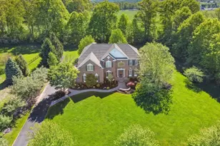 47 Balmoral Dr, Alexandria Township, NJ 08867 - Photo 1