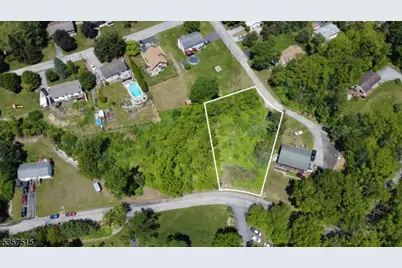 19 Goldenrod Pl, Vernon, NJ 07418 - Photo 1