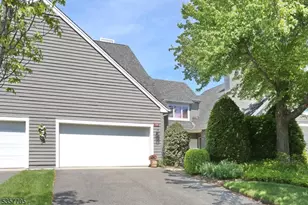 195 Brewster Rd, Wyckoff Township, NJ 07481 - Photo 1