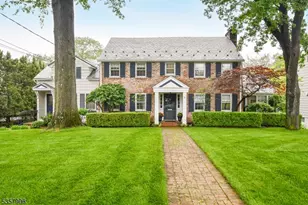 29 Beekman Rd, Summit, NJ 07901 - Photo 1