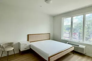 321 E 3rd St, Plainfield City, NJ 07060 - Photo 10