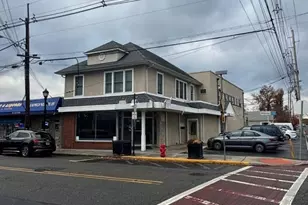 207 Diamond Bridge Ave, Hawthorne, NJ 07506 - Photo 1