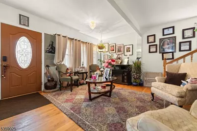 263 Morningside Ave, Cliffside Park, NJ 07010 - Photo 14