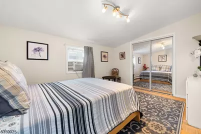 263 Morningside Ave, Cliffside Park, NJ 07010 - Photo 20