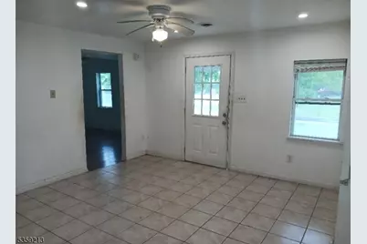 792 Paulsboro Rd, Logan Township, NJ 08085 - Photo 4