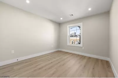 136 Elm St, Newark, NJ 07105 - Photo 24