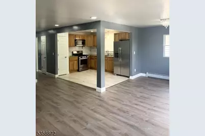 39 Stecher St Unit #2, Newark, NJ 07112 - Photo 8