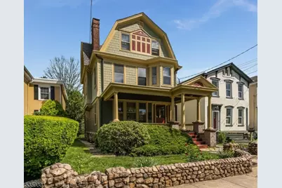 19 Mine St, Flemington, NJ 08822 - Photo 1