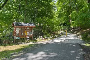 77 Main St, High Bridge, NJ 08829 - Photo 12