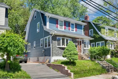 139 Pine Grove Ter, Newark, NJ 07106 - Photo 1