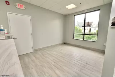 654 Mount Prospect Ave  302, Newark, NJ 07104 - Photo 10