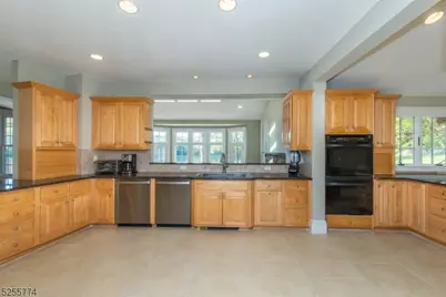 1 Brook Valley Ter, Kinnelon, NJ 07405 - Photo 10