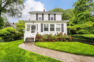 41 Debbie Pl, Berkeley Heights Township, NJ 07922 - Photo 1