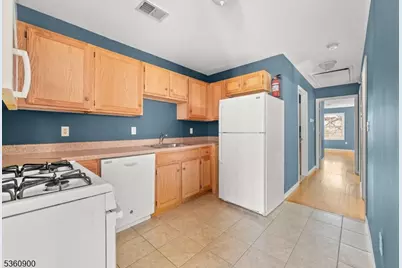 427 Fulton St #2, Elizabeth, NJ 07206 - Photo 8