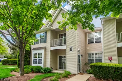 304 Cambridge Dr, Butler, NJ 07405 - Photo 1